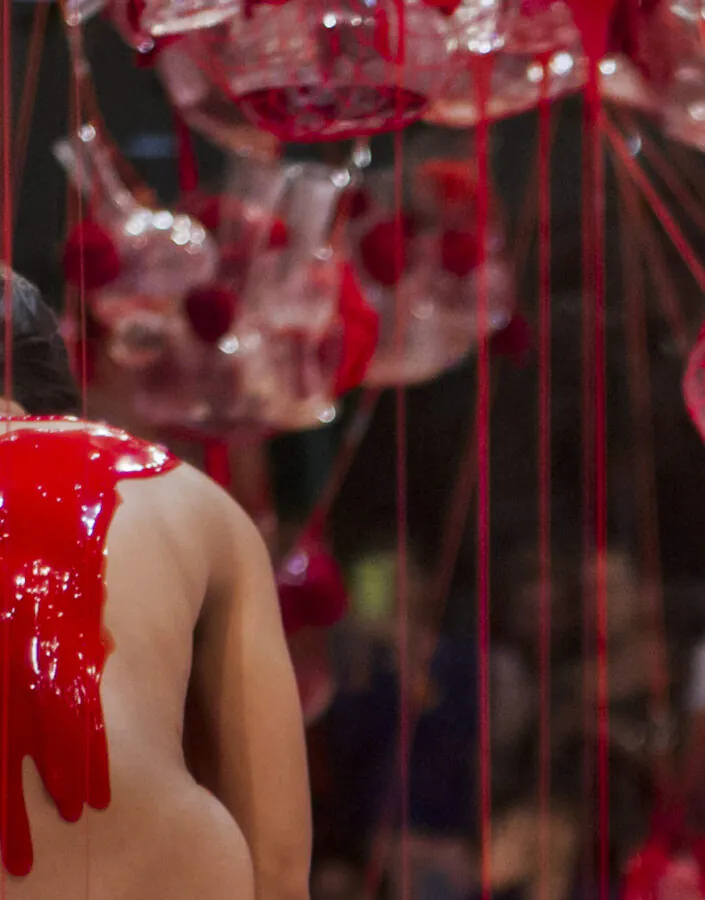 Choreographer Lia Rodrigues talks with Antonio Grassi about an important icon of Brazilian art and also at Inhotim: Tunga.