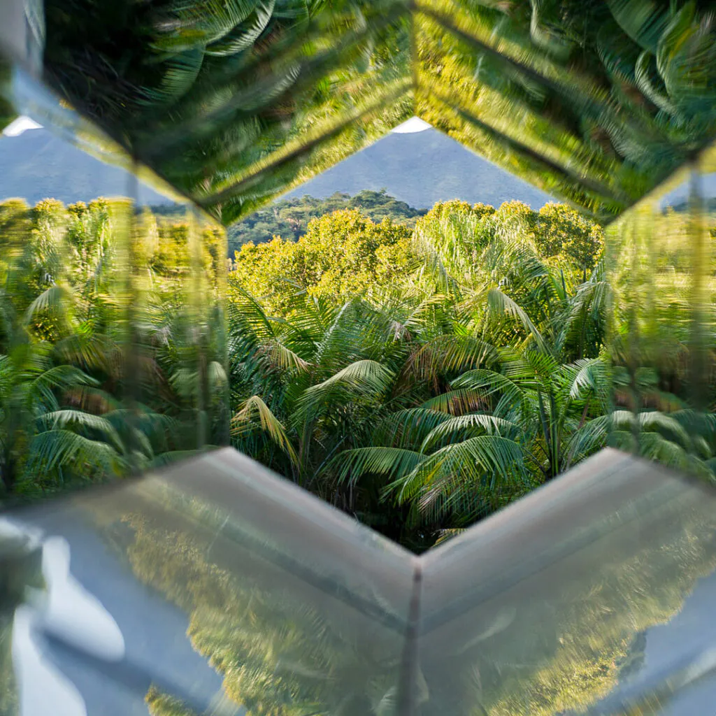 Olafur Eliasson, Viewing Machine, 2001, Inhotim