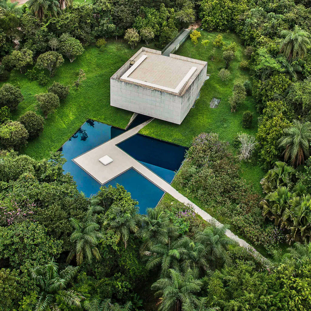 Galeria Adriana Varejão, Tacoa Arquitetos, 2008. [vista aérea]. Foto: Marcelo Coelho.