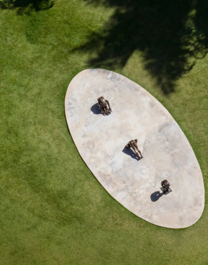 Sem título, 2000; Sem título, 2002; Sem título, 2005, [vista aérea], bronze.  Foto: Marcelo Coelho
