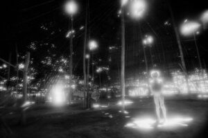 Claudia Andujar, Sem título (da série Casa), 1974, gelatina de prata sobre papel Ilford Multigrade, 90x60 cm