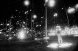 Claudia Andujar, Sem título (da série Casa), 1974, gelatina de prata sobre papel Ilford Multigrade, 90x60 cm