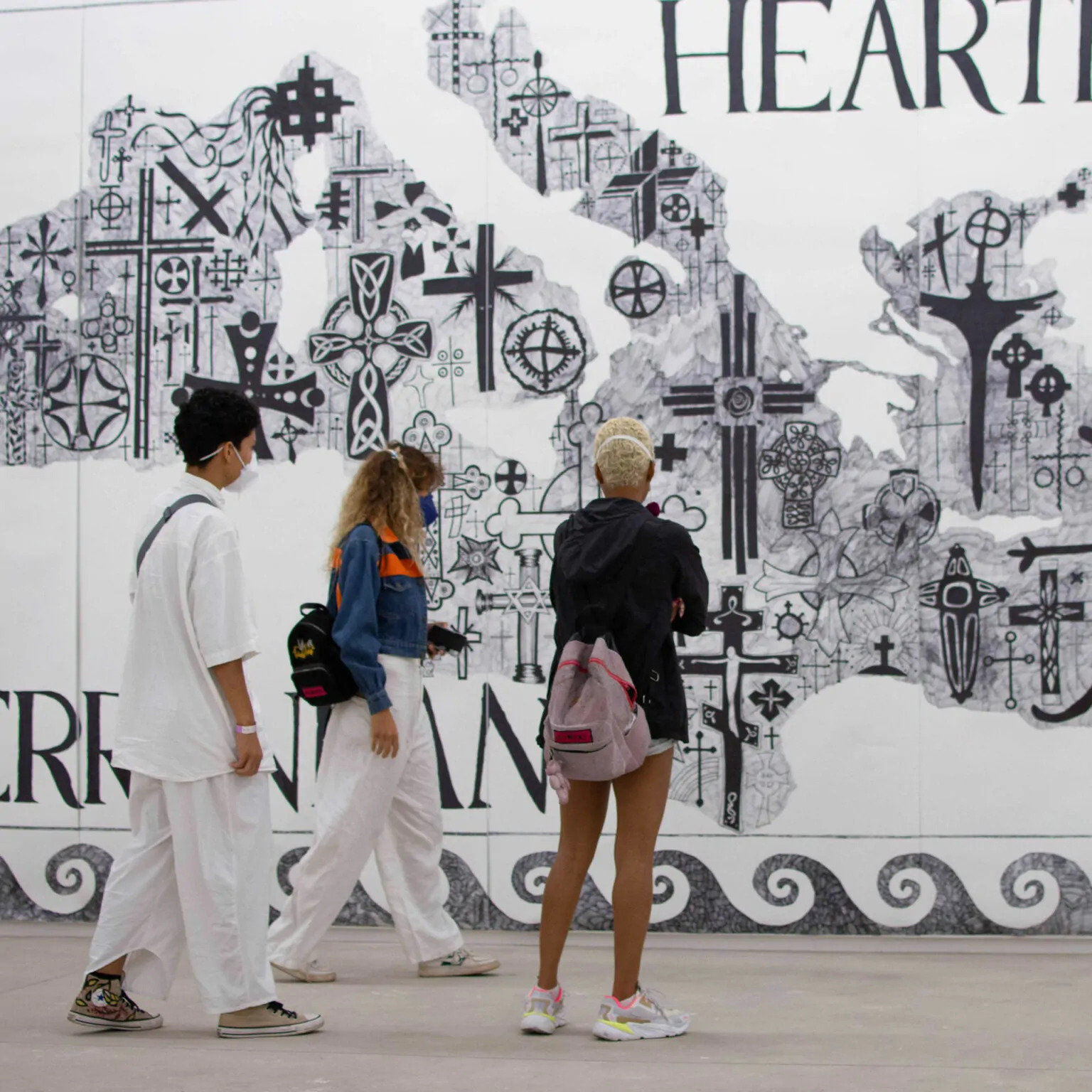 Conheça as novas obras em exposição na companhia do Educativo do Inhotim. Foto: Ana Luiza Albuquerque