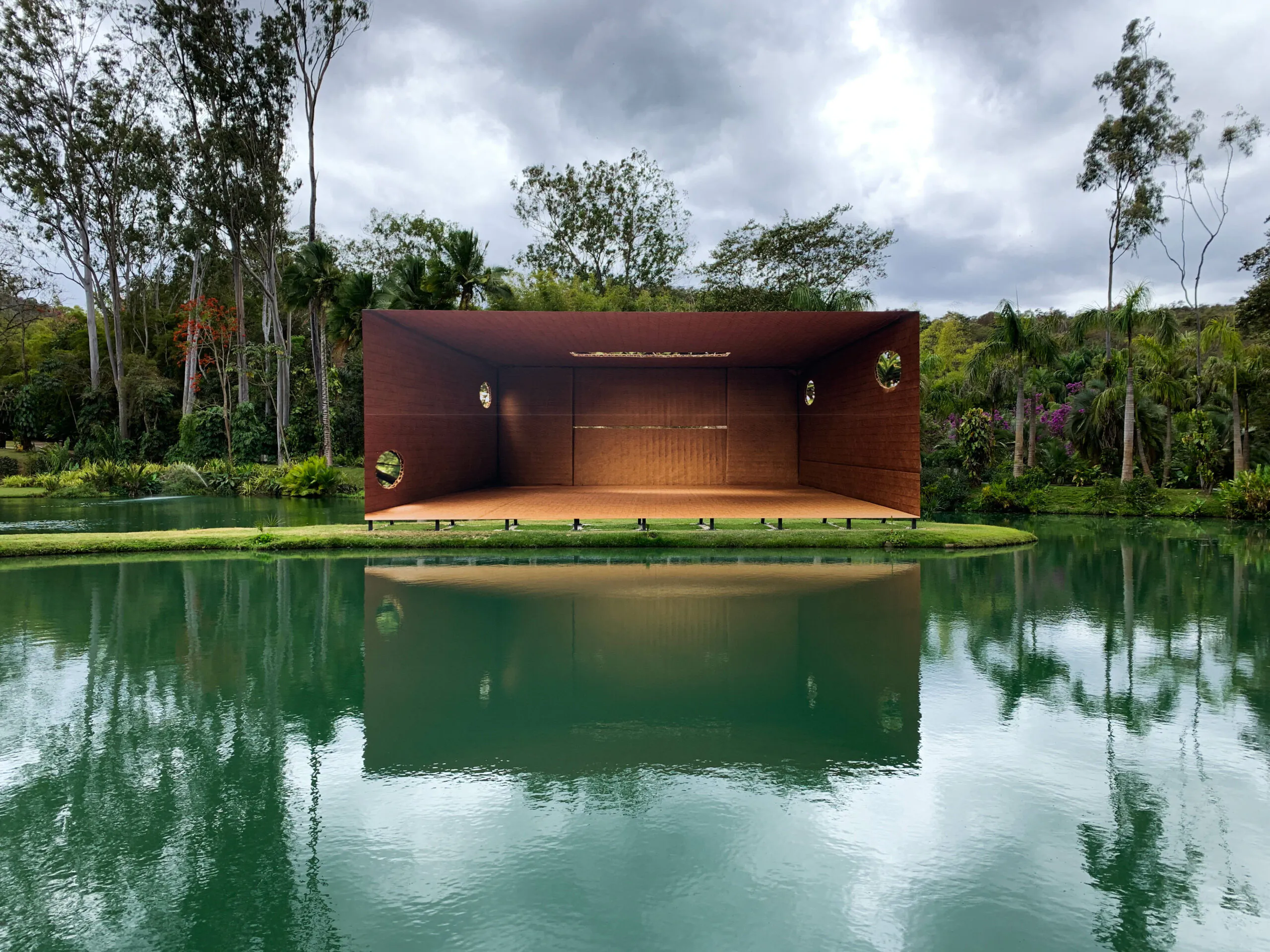 PROPAGANDA (2021), Lucia Koch. Foto Inhotim 5