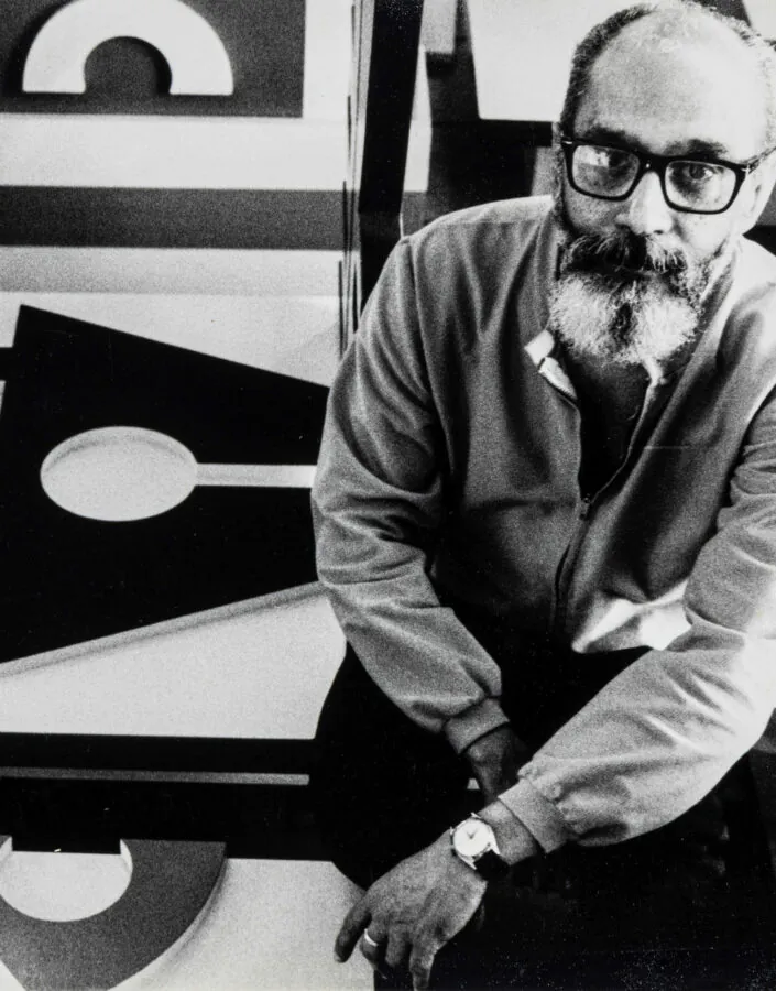 Exposição com obras de Rubem Valentim e outros artistas chega à Galeria Lago no dia 23 de setembro.