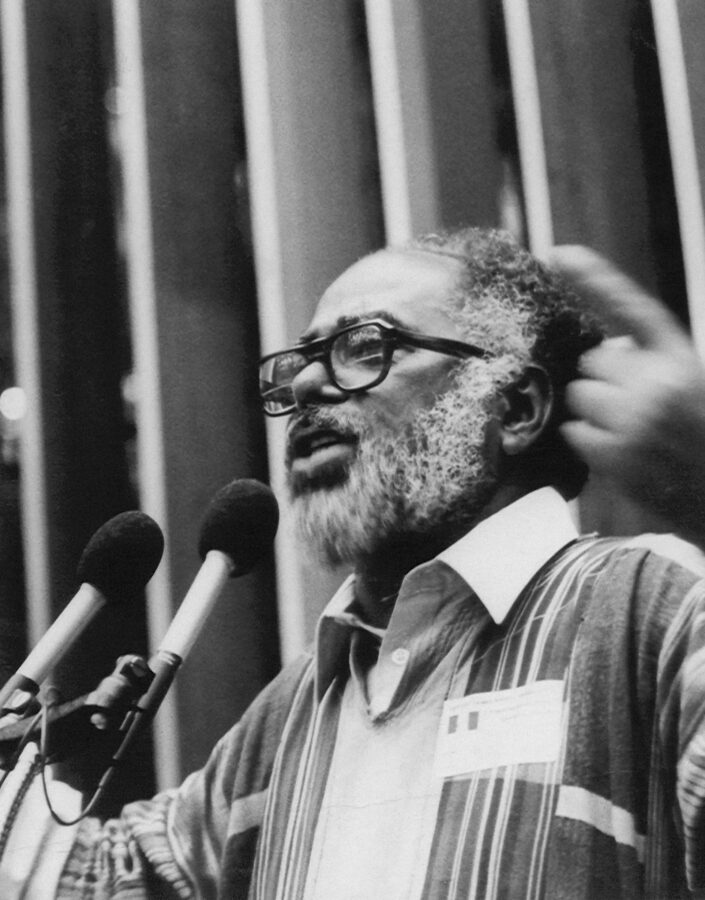 Panorama da trajetória multidisciplinar de Abdias Nascimento chega ao ato final na Galeria Mata. Foto: Elisa Larkin Nascimento, Acervo Ipeafro.