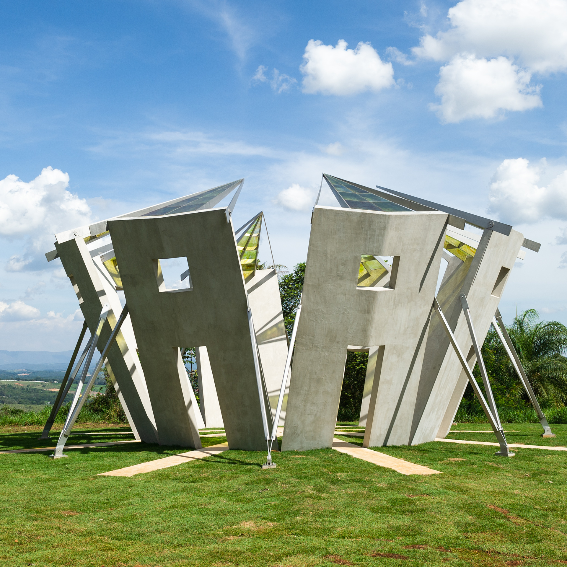 Participe das visitas temáticas do Inhotim. Elas são gratuitas para visitantes e destinadas a pessoas de todas as idades. Foto: Wiliam Gomes