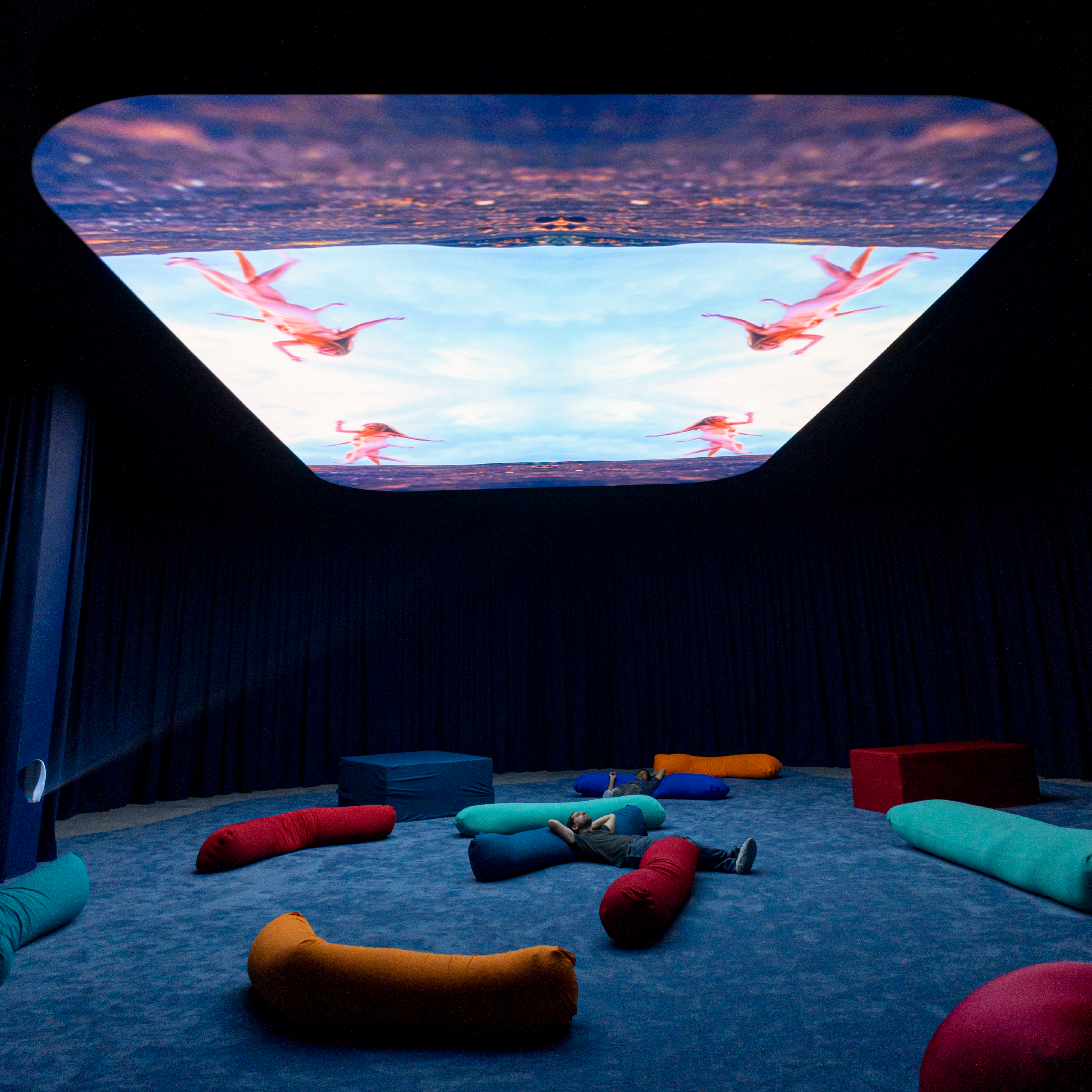 O mês de dezembro no Inhotim convida para celebrar as conquistas e novidades deste ano. Foto: ícaro Moreno