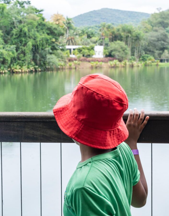 Program takes Brumadinho residents to visit Inhotim for a day of leisure and experiences. Photo: Guiga Guimarães