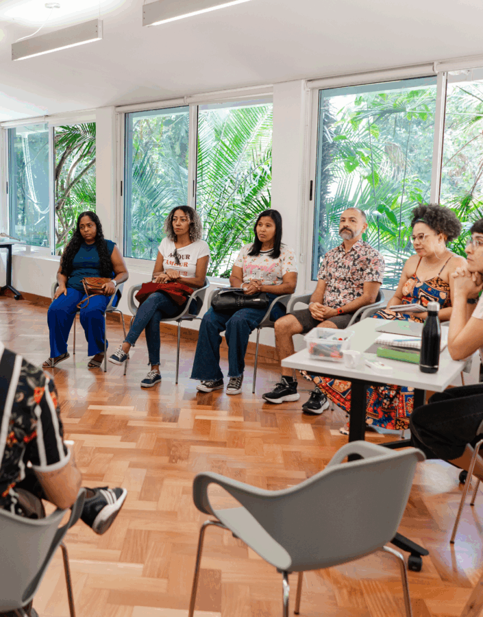 Book compiles the projects and research of ten educators who participated in the Decentralizing Access project. Photo: Brendon Campos